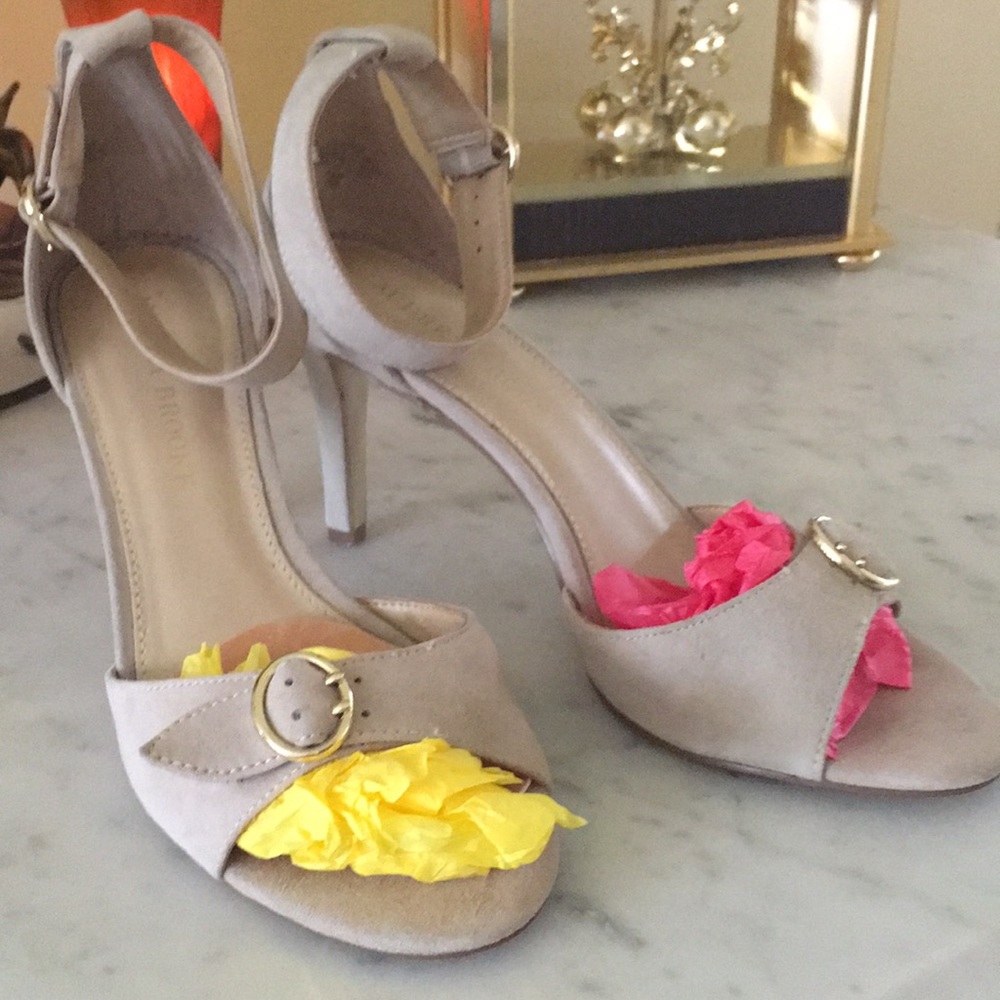Women’s tan open toed suede heels
